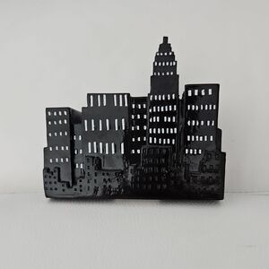 Fun Black Chlie Brand Plastic City Skyline Toothbrush Holder.